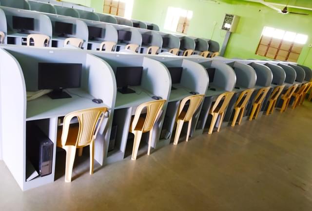 IQRA BCA College Bharuch Computer Lab photo 2